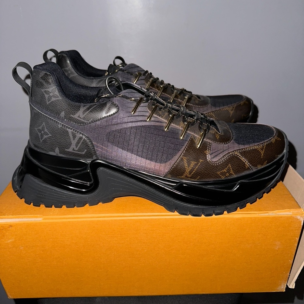 Men’s never worn